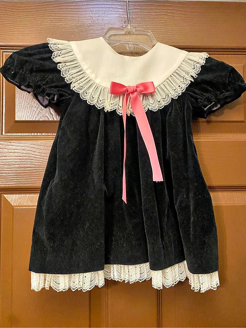 Picture Perfect Girls Black Velvet Lace Collar Dress Size 4T